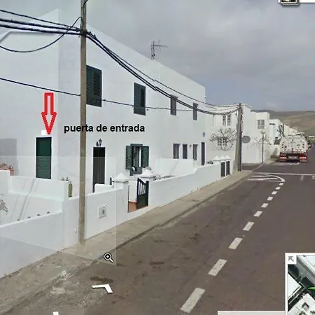 En El Pueblo De Arrieta 4 *